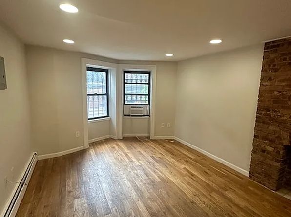 107 Jefferson Ave #1F