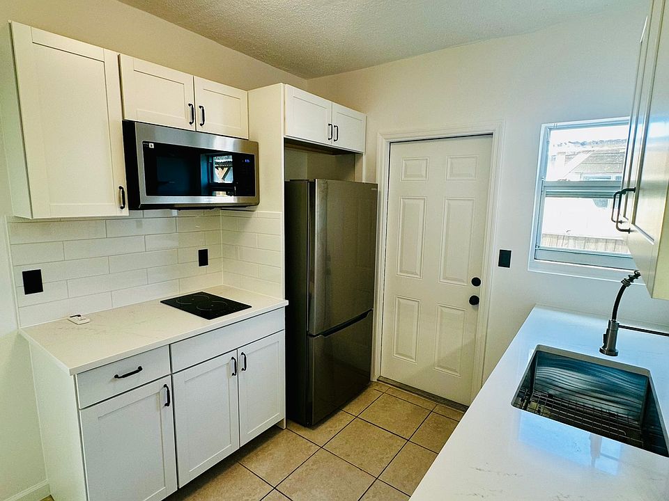 1st image of 632 NW 14th Ter