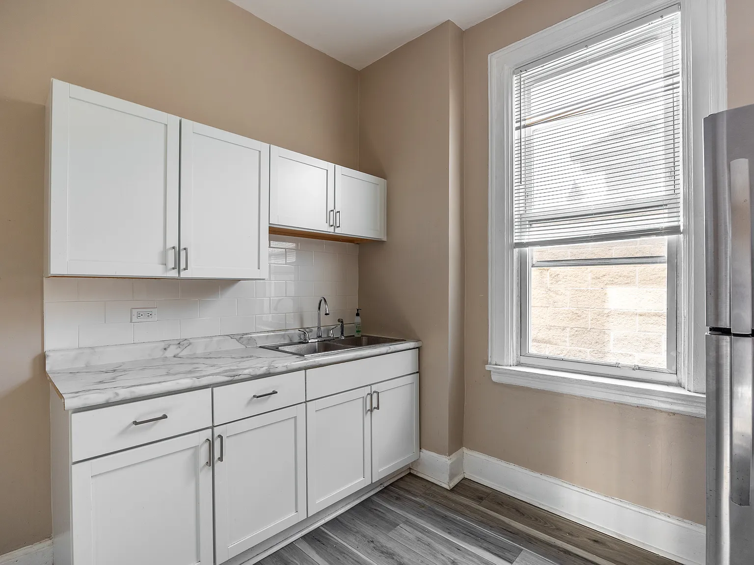 1724 W Augusta Blvd — Photo 4