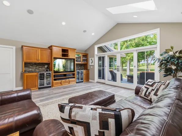 3935 Geneva Golf Club Dr NE, Alexandria, MN 56308