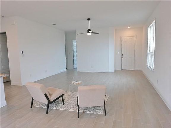 Beautiful neutral color sceeme