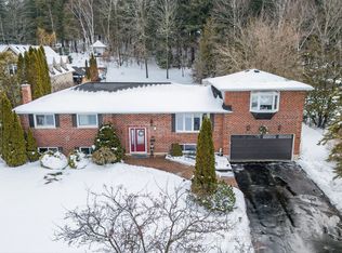 14 Anchor Ct, East Gwillimbury, ON L9N 1G1