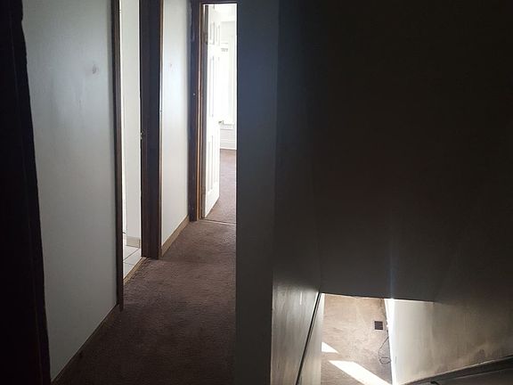 5th image of 1 Hollenbeck St