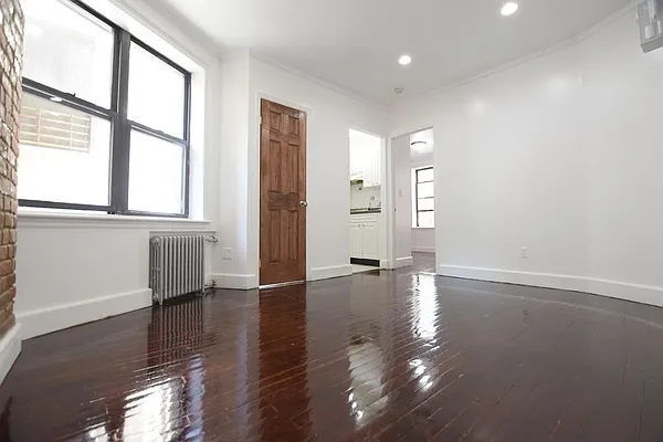 Rented by MD NYC Management LLC | media 3