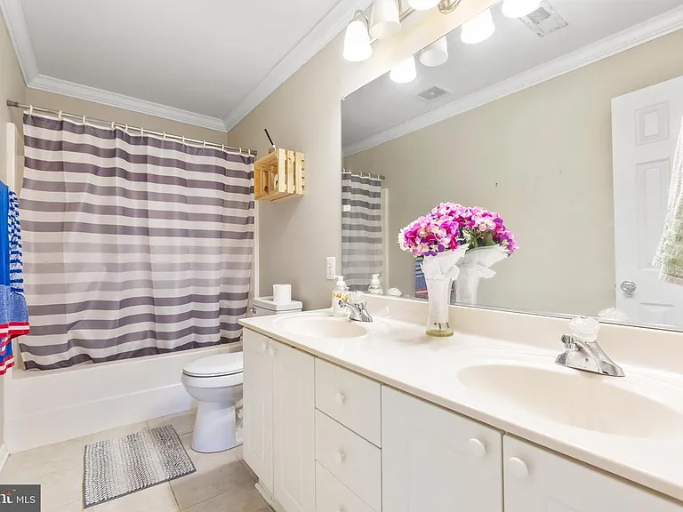 10103 Cotter Ct — Photo 38