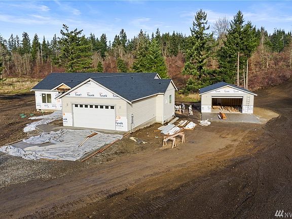 Large 3 BDRM, 2 bath Rambler with 26x30 detached Shop/Garage