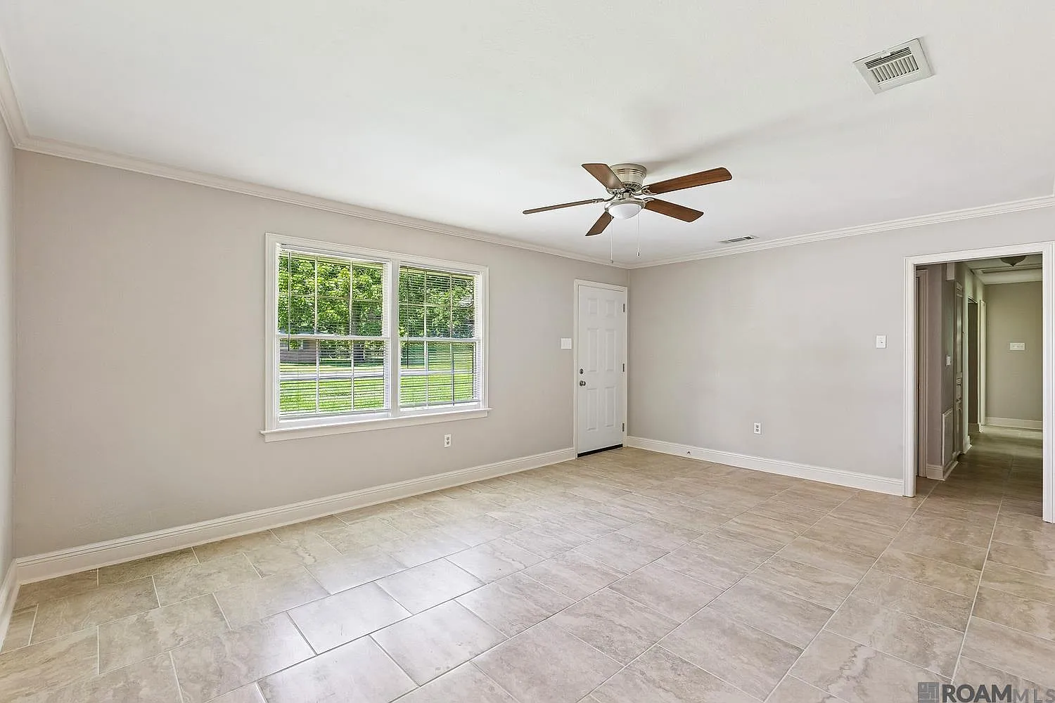 5 bed, 1514 sqft, $2,250 — Photo 3