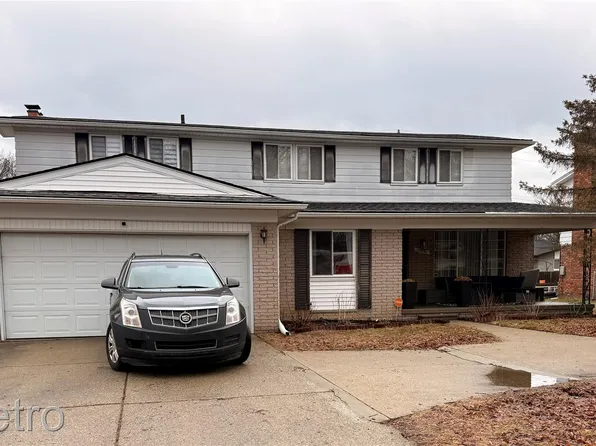 29450 Sharon Ln, Southfield, MI 48076