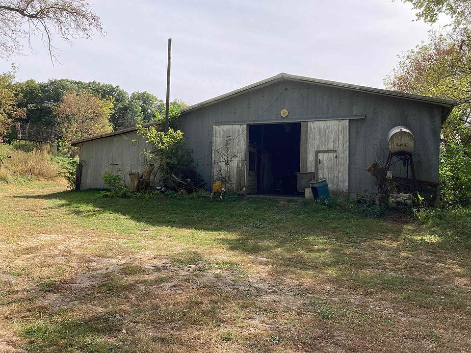 2nd image of 19743 Hardscrabble Rd