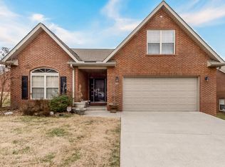 3903 Spyglass Dr, Maryville, TN 37801