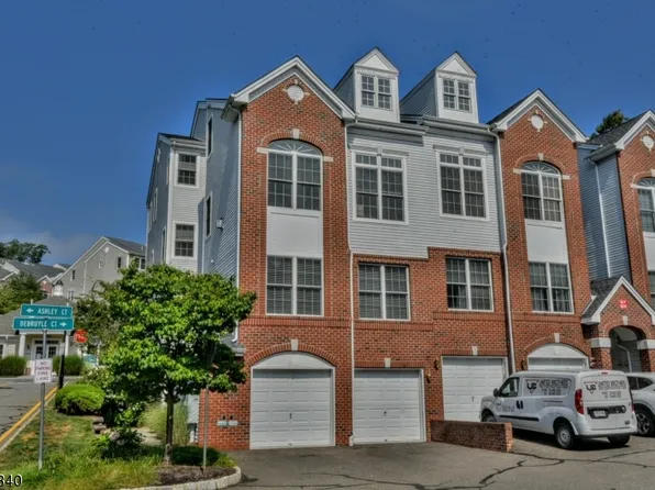 3 De Bruyle Ct, Hawthorne Boro, NJ 07506