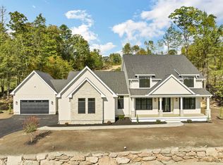 31 Indian Rock Rd #17-4-20, Bedford, NH 03110