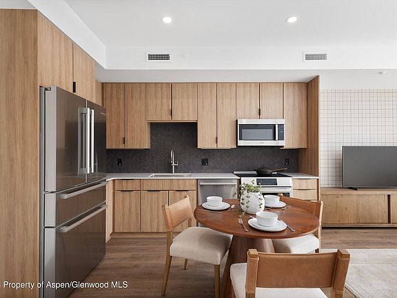 3rd image of 140 Basalt Center Cir #321
