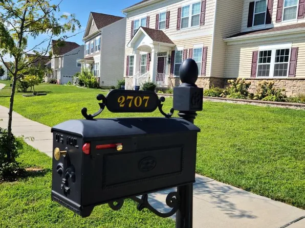 2707 Henry Moore Ln, Middletown, DE 19709