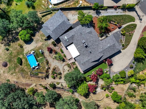 605 Oleta Dr, Redding, CA 96003