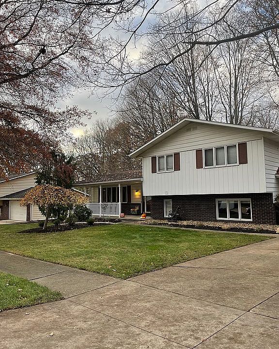 1st image of 2482 Townsend Dr