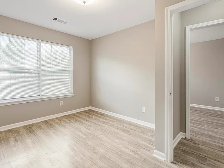 6352 Hickory Lane Cir — Photo 24