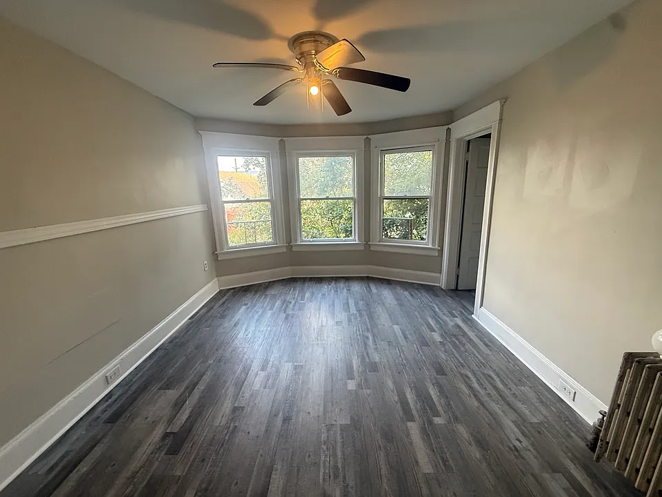 321 Cedar Ave #2