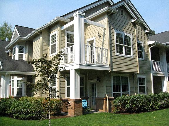 5505 Summerlinn Way (Upstairs)