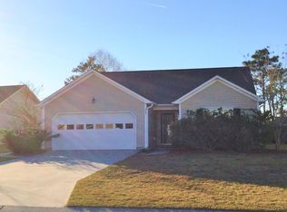 377 Rose Bud Ln, Holly Ridge, NC 28445