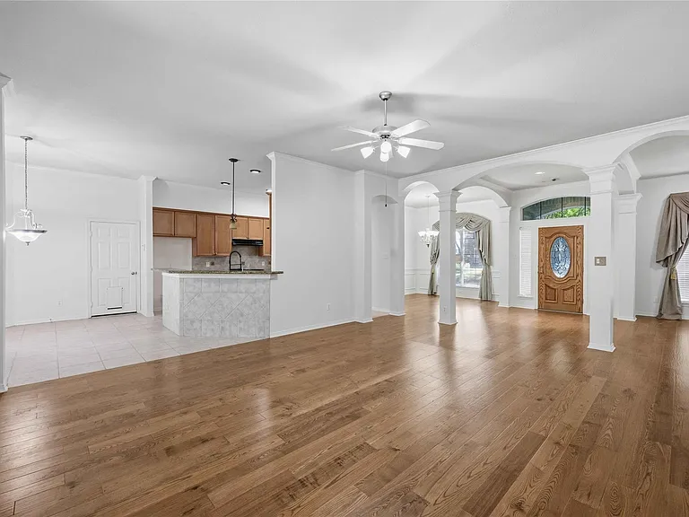 1511 Baldridge Ln — Photo 11