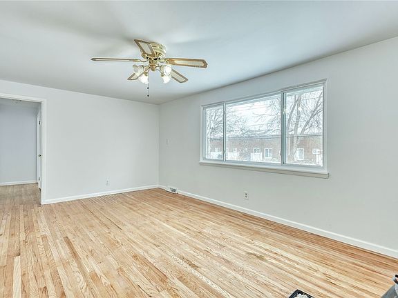 4th image of 195 Kenwick Dr