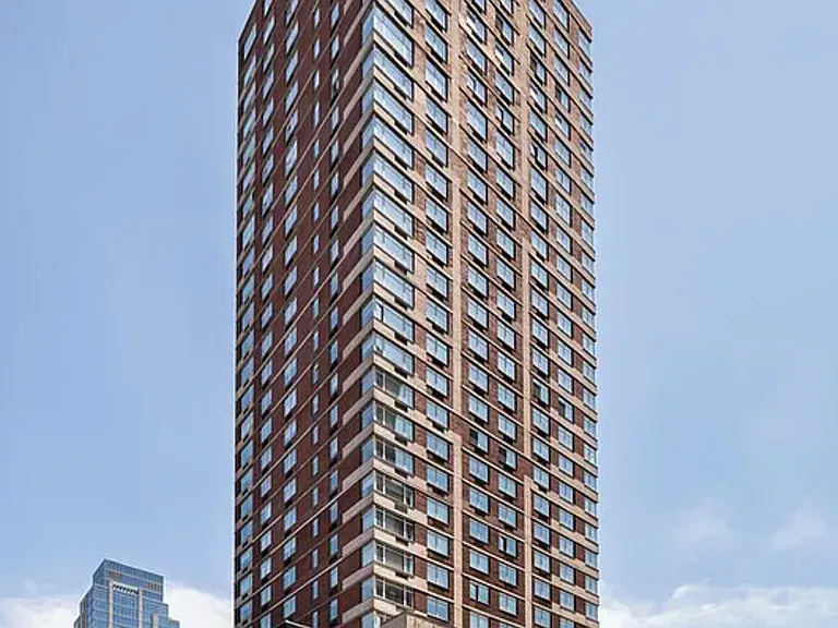 1760 2nd Ave #9B — Photo 6