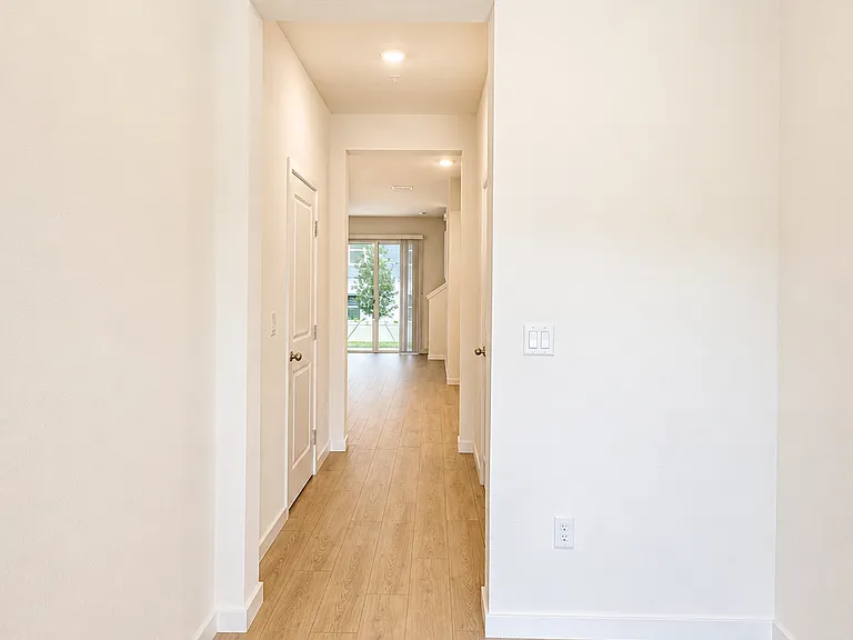 3396 Chroma St — Photo 4