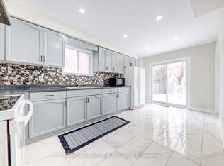 143 Mary Pearson Dr, Markham, ON L3S3E9