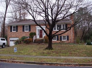 8321 Cherry Valley Ln, Alexandria, VA 22309