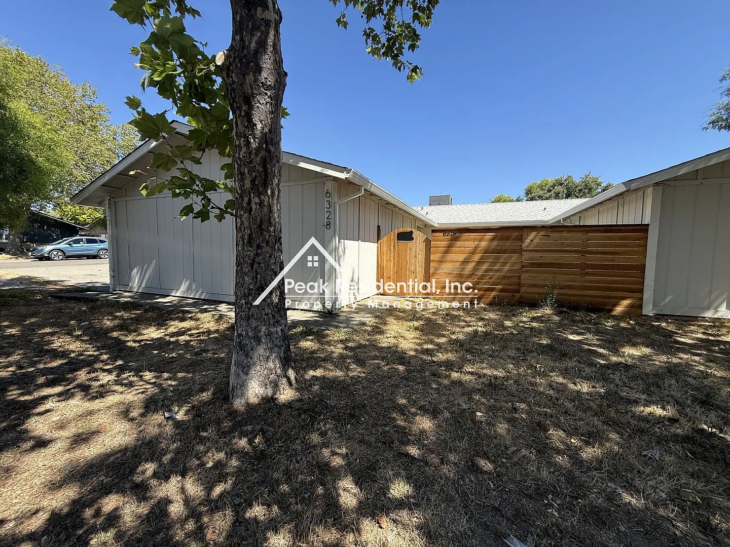 Great Location 3bd/2ba Duplex in Citrus Heights! — Photo 3