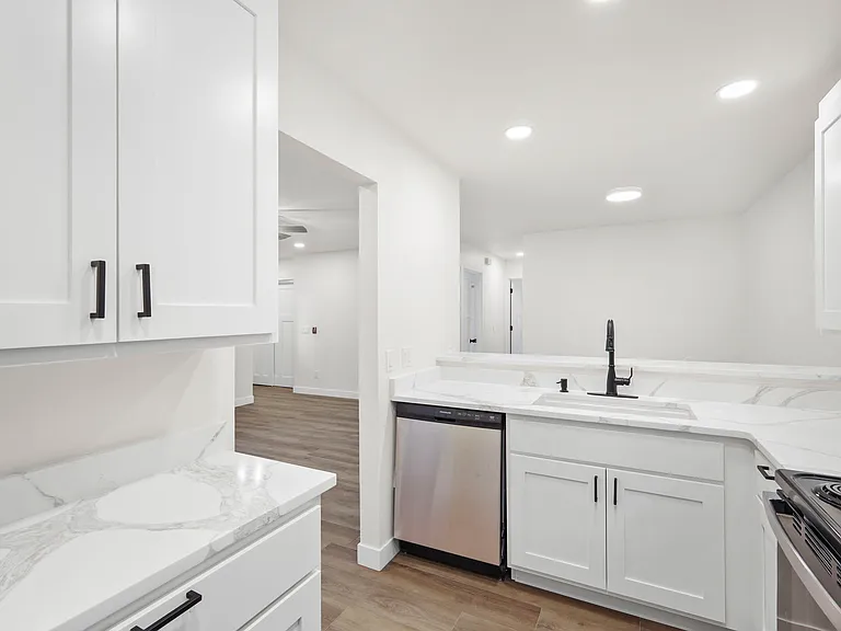 509 S Perry Pkwy #1 — Photo 14