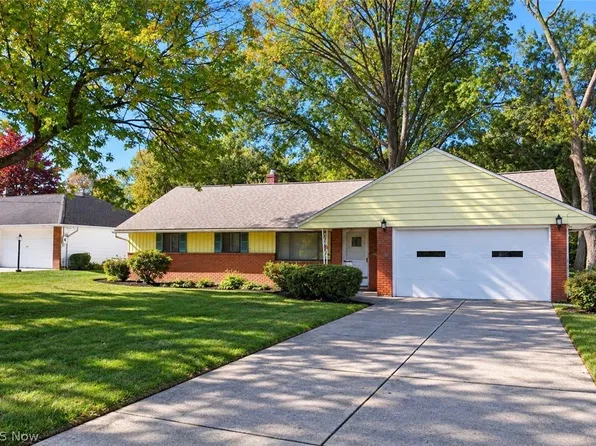 470 Karl Dr, Richmond Heights, OH 44143