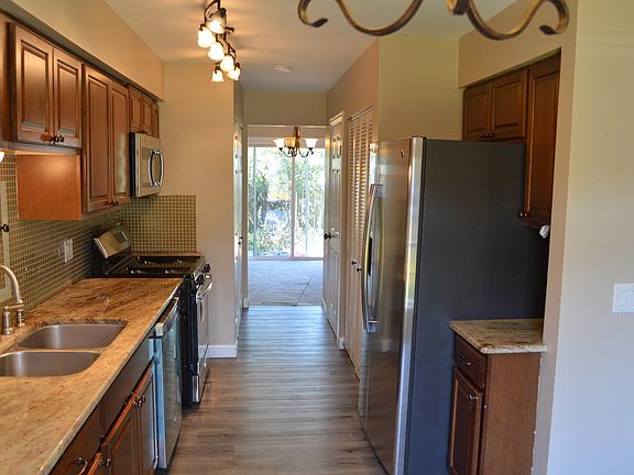 4th image of 518 Nebraska Cir #518