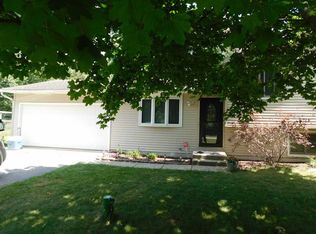 58872 Towne Rd, Elkhart, IN 46517