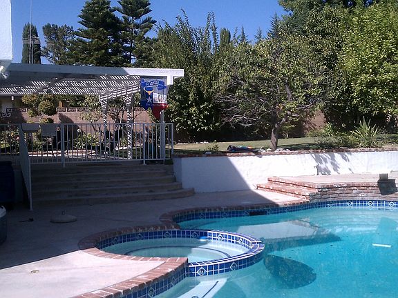 2nd image of 8918 Hanna Ave