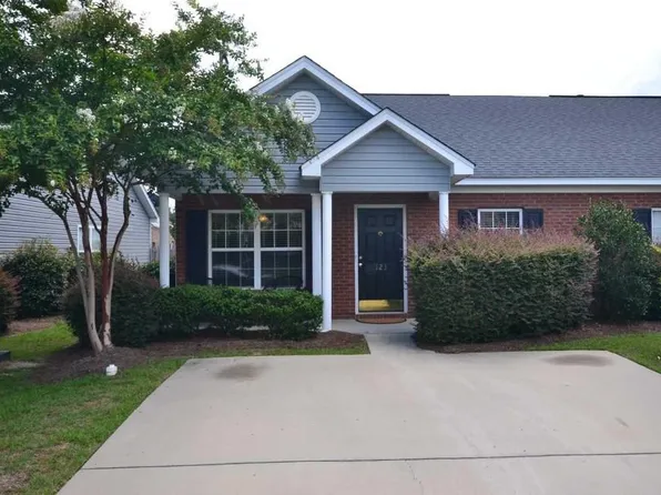 123 Courtside Dr, Lexington, SC 29073