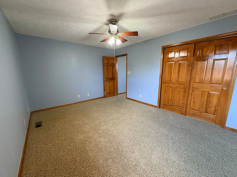 705 Hummingbird Ln — Photo 29