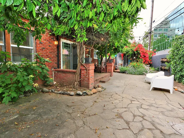 4232 Y St — Photo 19
