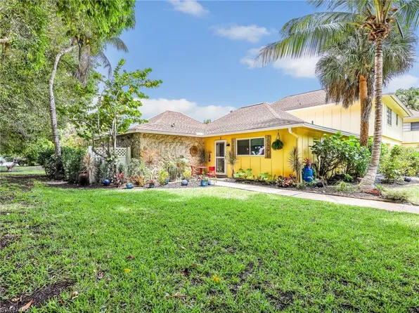 1201 Solana RD #7, NAPLES, FL 34103