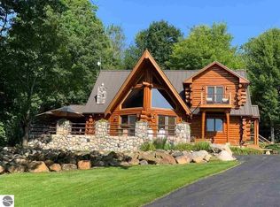 6100 S Clare Ave, Clare, MI 48617