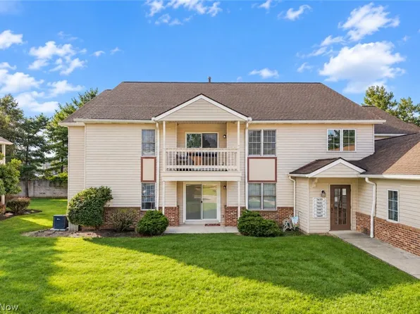 5663 Gateway Ln, Brookpark, OH 44142
