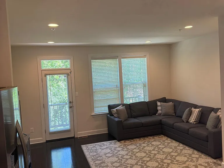 4610 Woodberry St — Photo 12