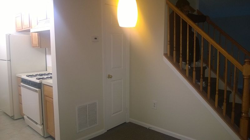 1st image of 270 Matthews Dr