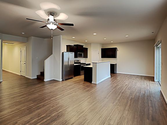 4th image of 19021 112th Avenue Ct E