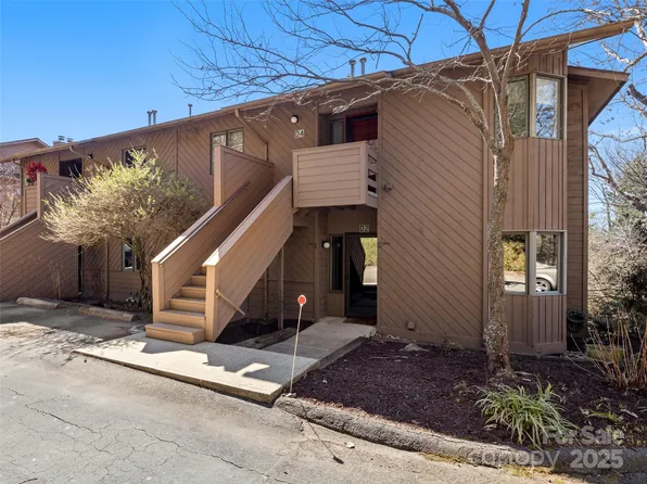 305 Piney Mountain Dr APT D2, Asheville, NC 28805