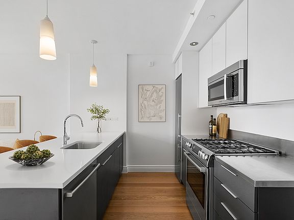 4th image of 60 Water St APT 803
