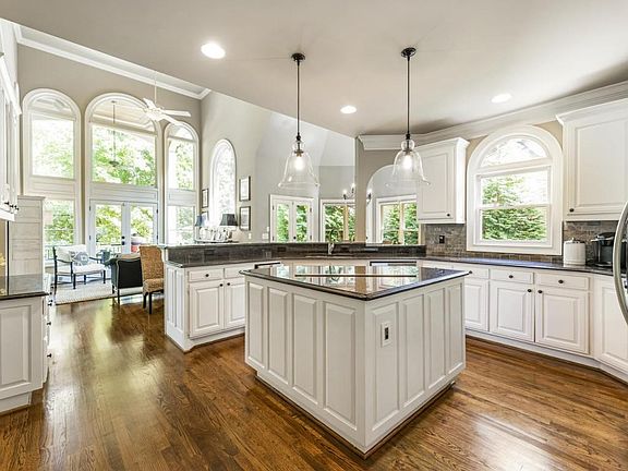 4th image of 3010 Edmonton Green Ct