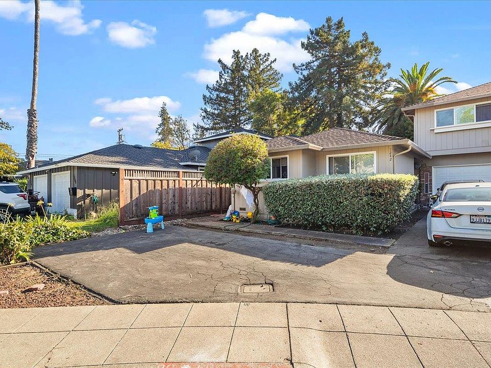 1st image of 1240-1242 Sabrina Ct