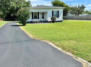 166 Hilltop Dr, Hopkinsville, KY 42240